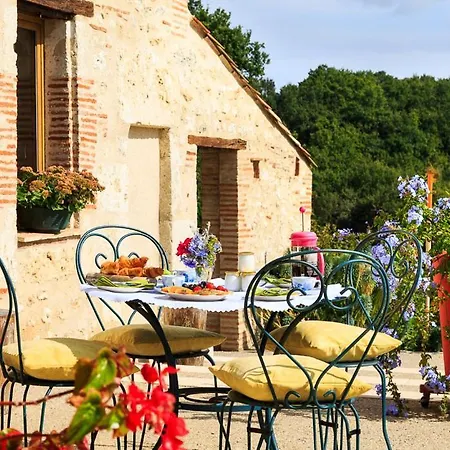 Sleeps 4 Villa