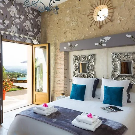 Sleeps 4 Villa *